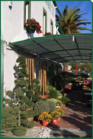 Foto de l'entrada del Garden La S&iacute;nia